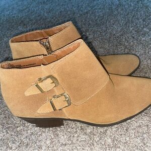 Apri Ankle Boots 9.5